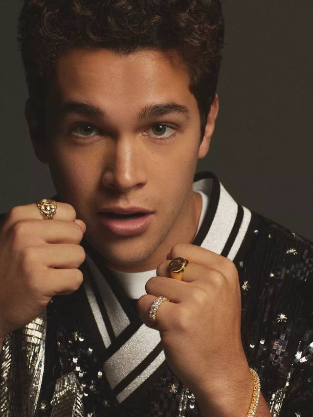 新老公austin mahone 现在真的很有小狼狗的感觉!