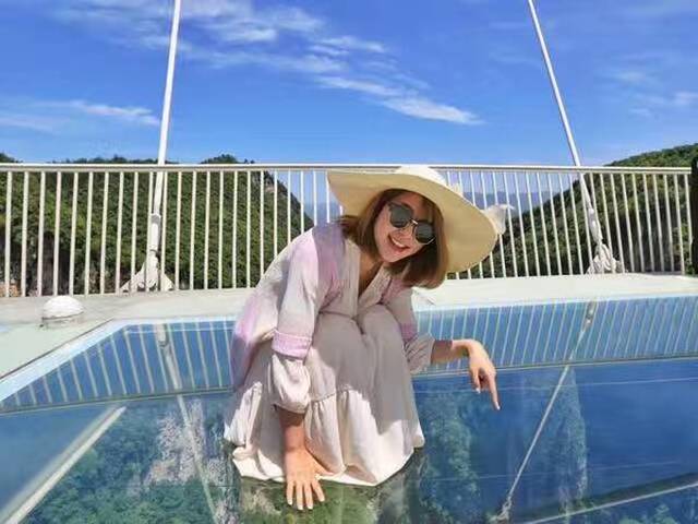 到张家界旅游是跟团好还是选择自助游呢?