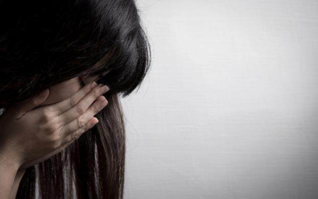 女人患上抑郁症,身体会有这5大症状,一发现最好尽快去