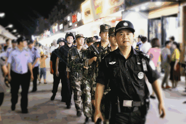 行动| 警灯闪烁,警车呼啸~~昨晚织里警方集结上阵!