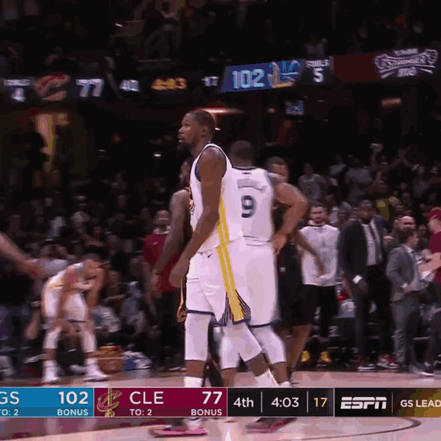 「詹皇」夏季将成为自由球员 kevin durant 还是穿了 nike kd x