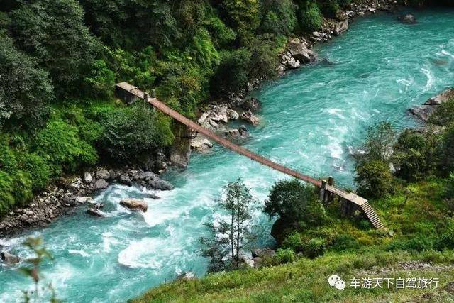 独龙江公路翻越高黎贡山,闯入怒江峡谷最后一个秘境,世外桃源!