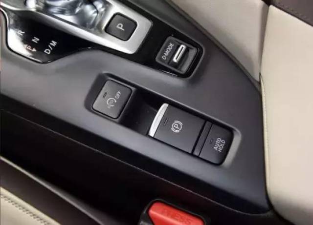 同为豪华suv,凭什么英菲尼迪qx50全面吊打宝马x3和奔驰glc?