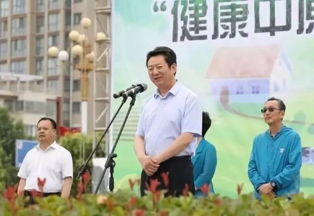 河南省扶贫办副主任郭奎立讲话