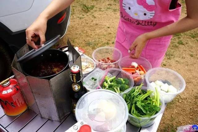 越野女神自驾科帕奇,火山口下变身美食小厨娘!