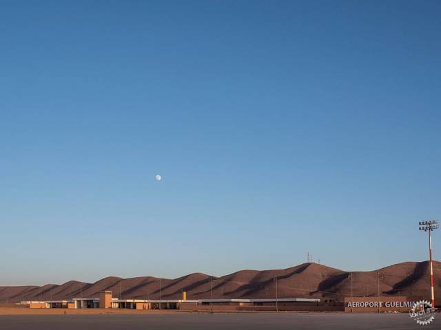 撒哈拉沙漠边的机场,散发浓郁的摩洛哥风情