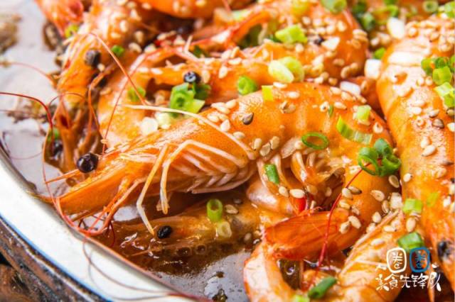 火爆朋友圈,船山路疯狂排队的这家网红夜宵店