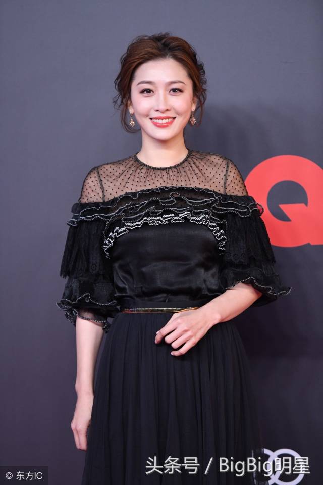 周丽淇,气质亮相,越成熟越漂亮,网友:真是太漂亮了!