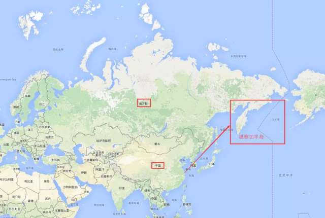 堪察加半岛位于俄罗斯远东堪察加边疆区 处于欧亚大陆的边缘 这里唯一