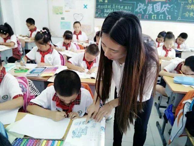 什么时候开始有公费师范生 98154c258d044b5a9aa5ffb183d94b2d.jpeg