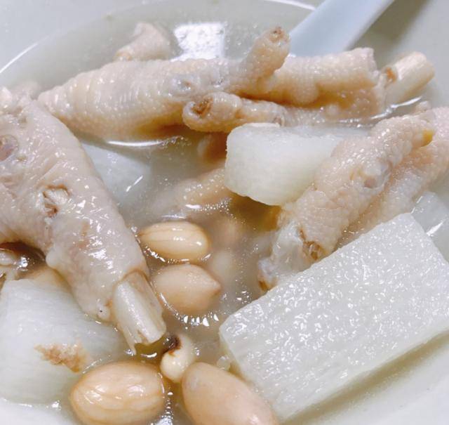 花生里的一碗清润靓汤夏日眉豆鸡脚汤!做法花的墨鱼图片