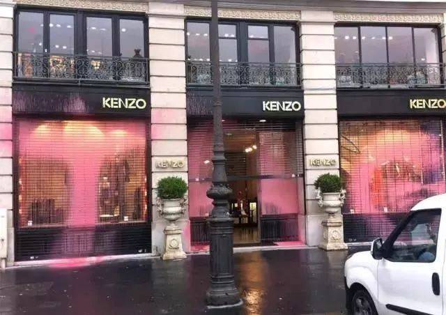 毒手的门店绝不在少数,hermès,louis vuitton,maison margiela,kenzo