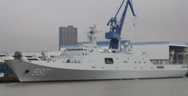 我国万吨战舰将服役,舷号980加入东海舰队,出动率比航母还高