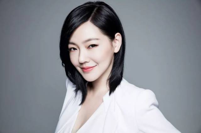 小s  