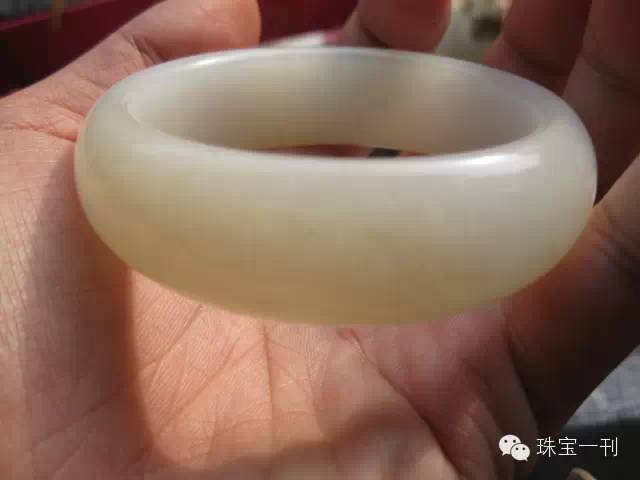 图文并茂详解和田玉的青海料,和田料,俄罗斯料.