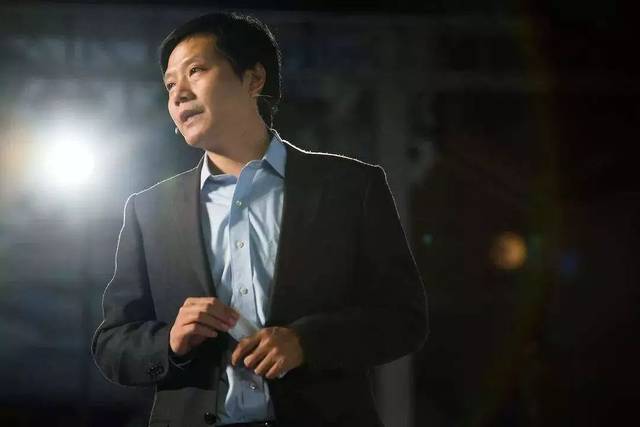 为何雷军执意要卖"互联网价"?要从小米六轮融资的对赌