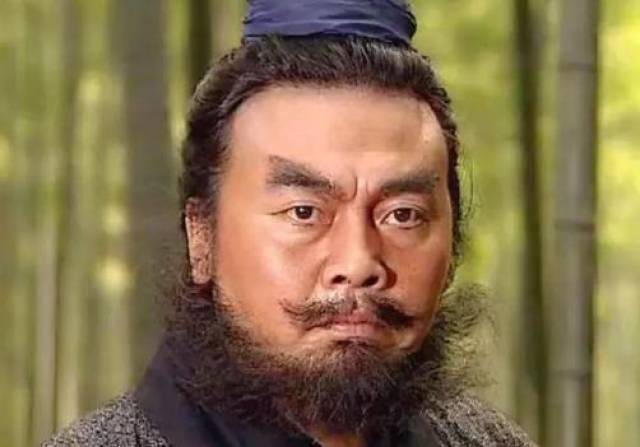 关羽死后,刘备哭晕倒地,张飞死后他只说四个字