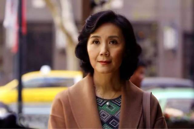 剧《北京人在纽约》,让观众记住了在剧中扮演姜文妻子"郭燕"的严晓频