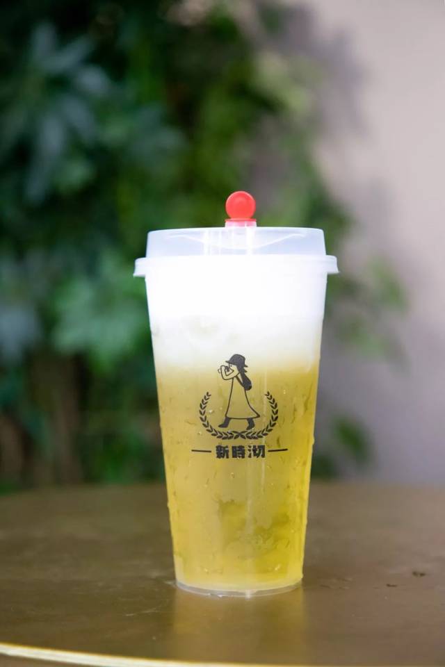 精心研磨的抹茶配上鲜调的咸奶盖, 喜爱抹茶的你一定会爱上它, 独特