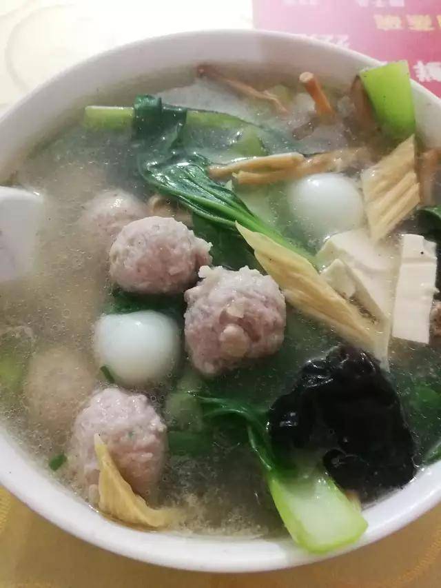 陕西美食——生汆丸子汤