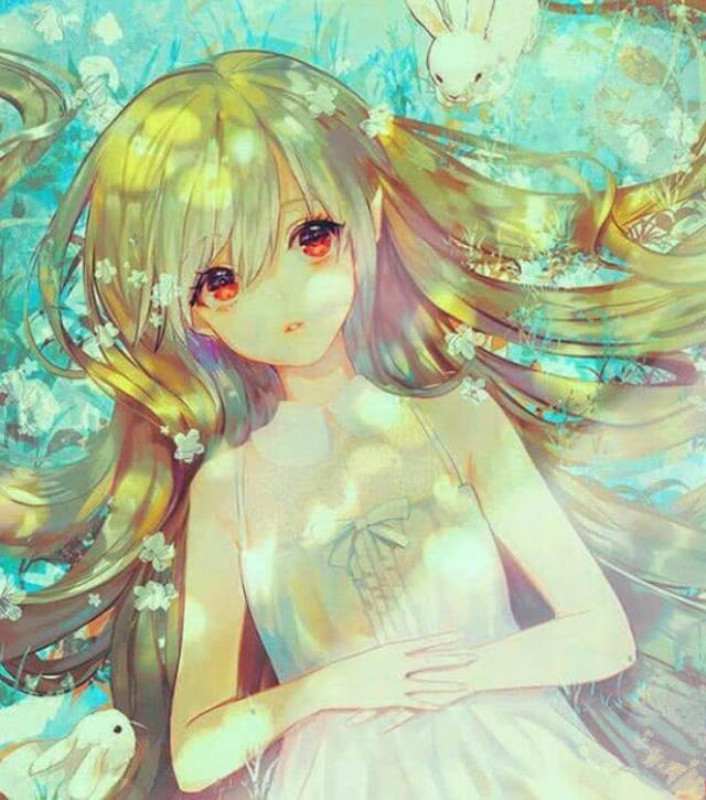 浅蓝色的背景衬托出,美少女淡淡的忧伤,看久了还是会有一点点笑意挂在