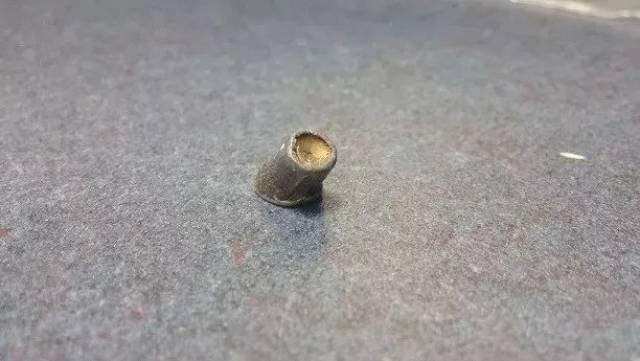 这是一颗0.22口径的子弹.