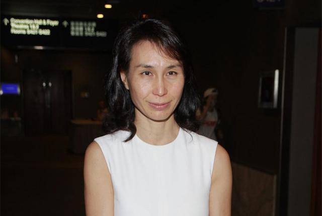 赌王何鸿燊正式退休 二房五女儿何超凤接棒