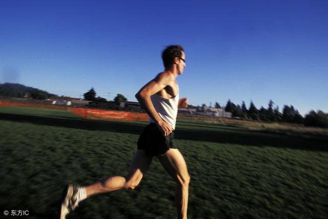 怎么才能让自己跑步 d27c8b5f24ed46ed9522925cce38f827.jpeg