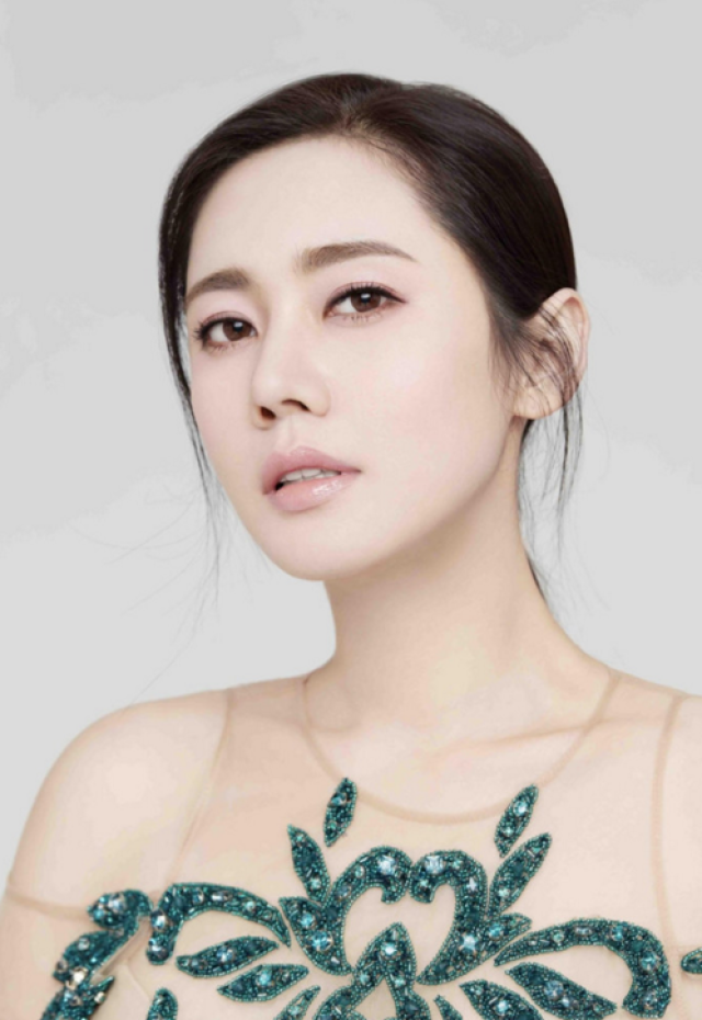 《回家的诱惑》林品如扮演者秋瓷炫产后出院,曝光曾鬼门关走一遭