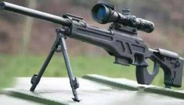 62mm非自动狙击步枪主要由枪管, 机匣,枪机,发射机,枪托组件,两脚架