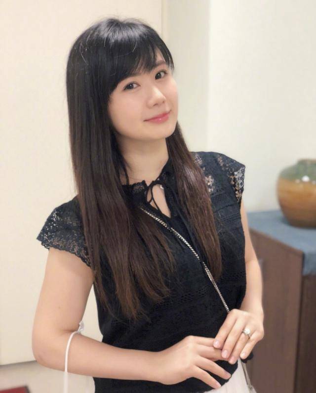 国乒惨败刘国梁深夜现身!却再难叫醒马龙,福原爱一声刘导太心酸