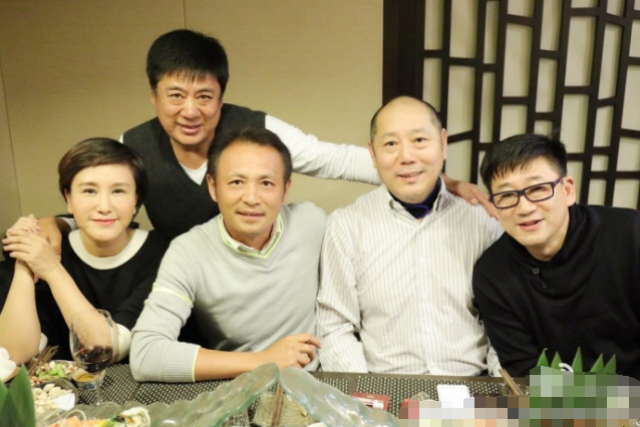 吴刚好兄弟,因《重案六组2》走红,一个电话邀请15位戏