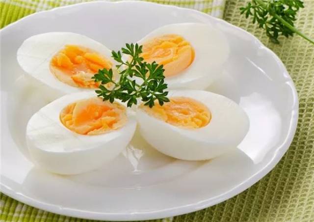怎样煮鸡蛋才更嫩?煮鸡蛋要注意3个要点