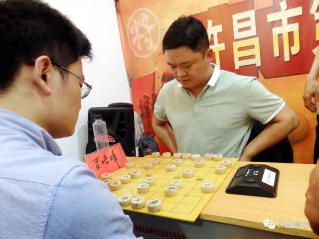 【晨报关注】松花蛋赌出的“许昌棋王”王俊涛还是“歌神”!三连