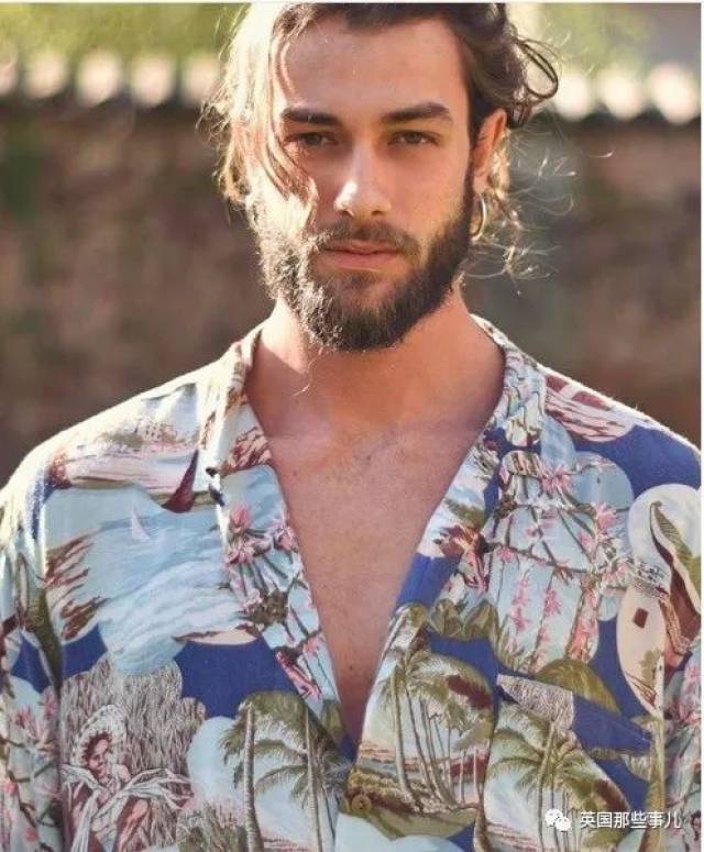 啥叫荷尔蒙 4fe01bbedcf14e33a2d88c99ccd20129.jpeg