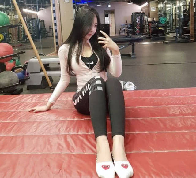 115斤女生的体型图,晒115斤的体重照片 体重115斤的大美妞,健身却不为减重,只追求完美腰臀比