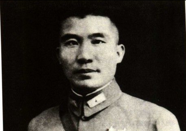 五个张灵甫不抵一个王耀武,可为啥人们更熟悉战败孟良崮的他?