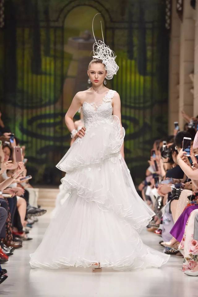 2018秋冬上海高级定制周 | 桂由美,编织一场奢