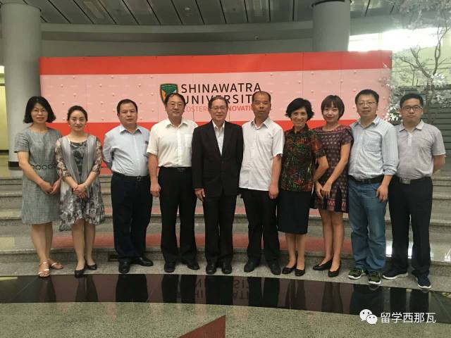 西安市34一角,西安市55高中代表团参访西那瓦中学寝室素描大学中学图片