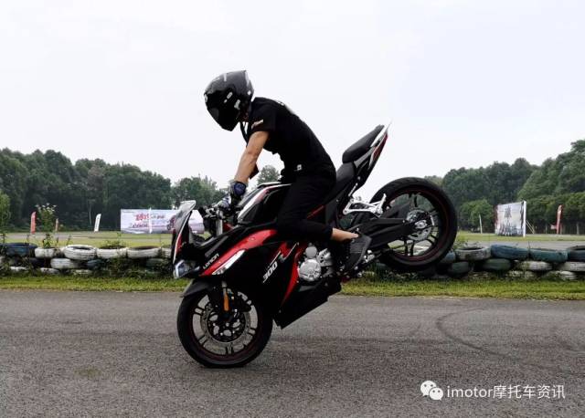 隆鑫无极300rr,南宁机车汇接受预定!