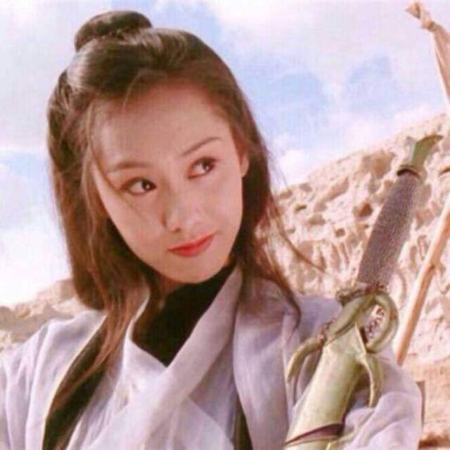 他为"紫霞仙子"朱茵,扬言杀亲生父亲!现54岁抱得美人归