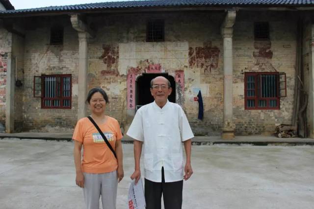 因为是第一次见,吓得我立即出声,不敢后退了几步.绿萝种植步骤图片