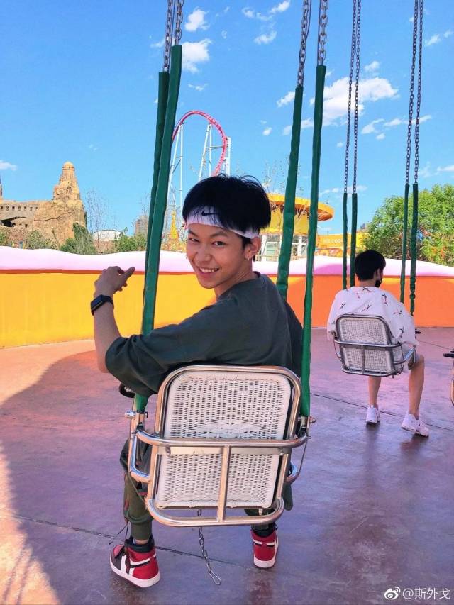 抖音600万粉,点赞千万,走红后上明日之子第二