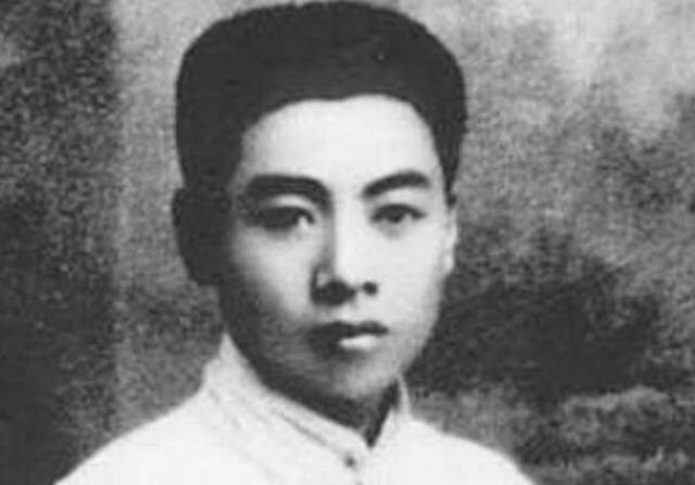 31岁就去世, 灵柩28年才下葬, 儿子后来成总理, 万人敬仰