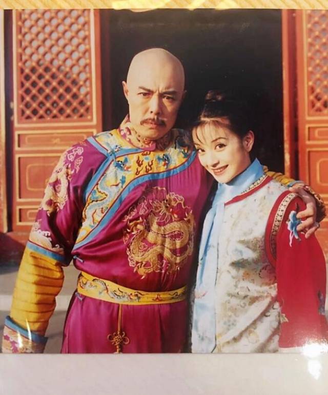 "还珠格格"重聚满满回忆 赵薇苏有朋张铁林同框