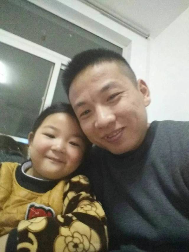 【特别关注】这个“背影”很孤独!(附省军区官兵祝福视频)