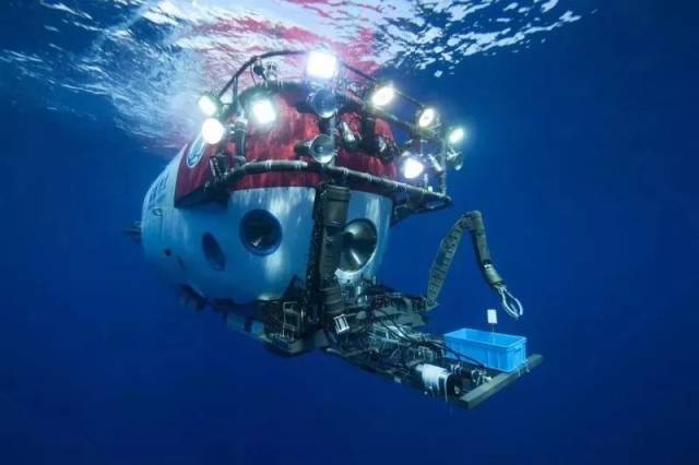 "深海勇士号"4500米载人潜水器