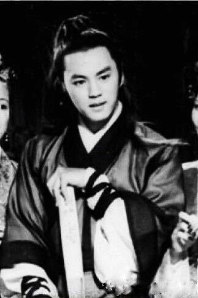 香港电影那些年帅到掉渣的明星-狄龙