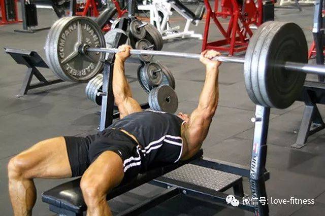 俯卧撑练胸肌没感觉 7a4d39471cfc41de969f09abf8e1619b.jpeg