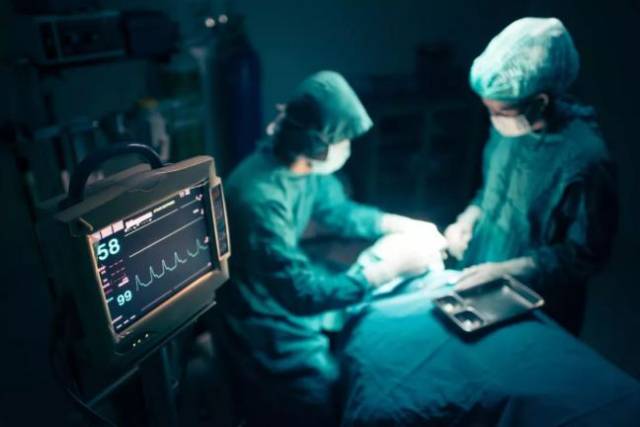 桂林这家黑心医院被重罚!刀口舔血,坑老百姓的事注定干不久!